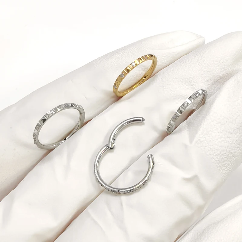 Titanium Square Cut Body Jewelry Inlaid with Round Zircon Hinged Septum Ring Nose Ear Cartilage Piercings Made G23 Material