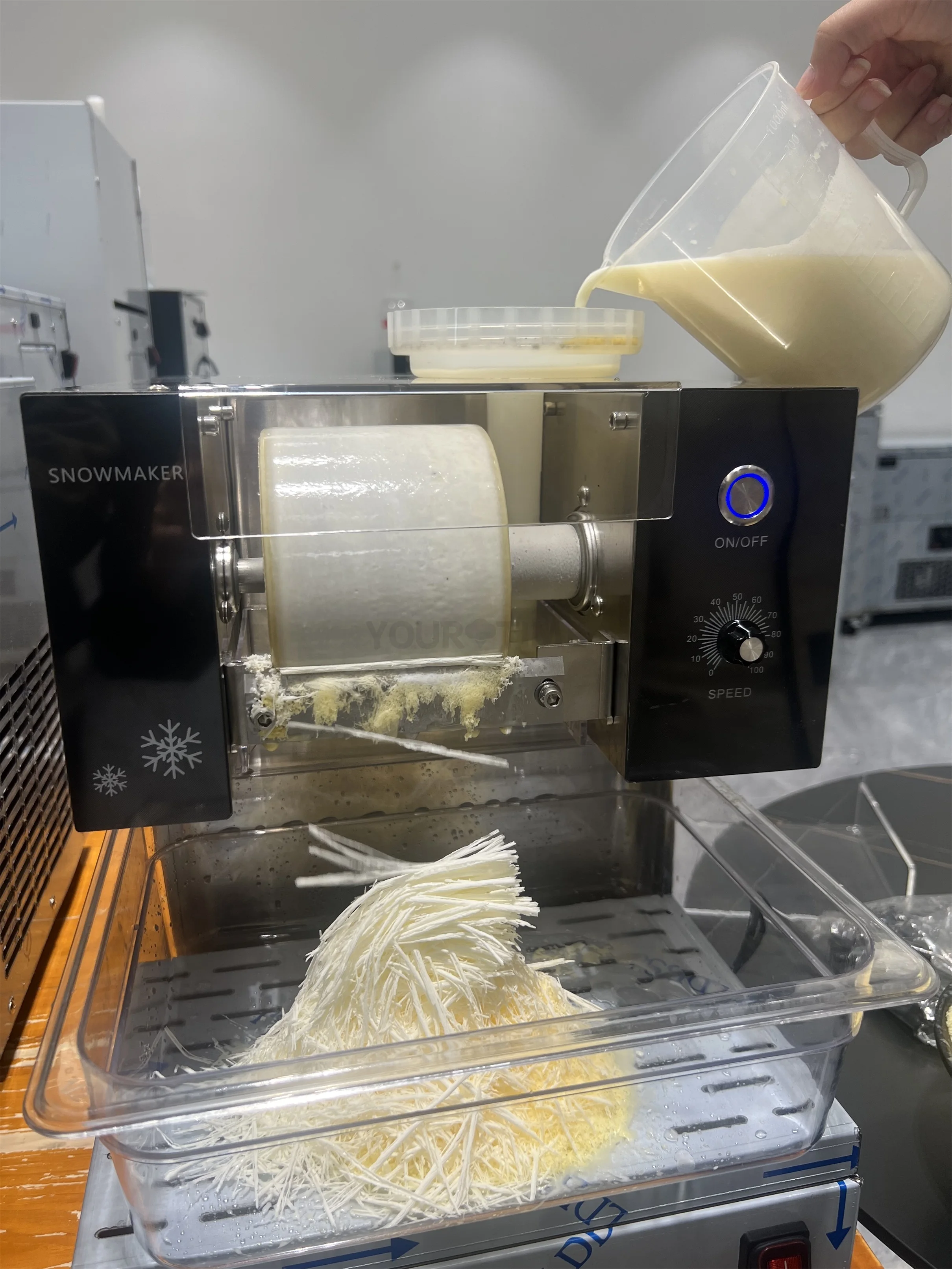 Yourtime 80KG/Day Factory Outlet Water/Air Cooling Bingsu Machine Shaved Ice Machine Snow Flake Ice Making Machine for Bakery