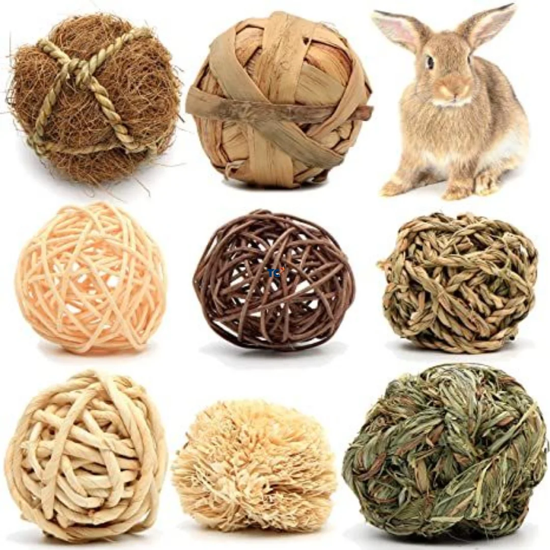 Rabbit Toys Natural Wooden Hamster Bunny Chew Toys Small Pet Guinea Pig Toys Grass Rattan Balls for Wholesale