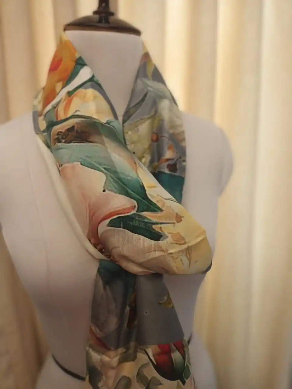 Handmade 90x90cm Custom Silk Scarf Scarves Ladies 100% Pure Silk Scarf Silk Shawls from india