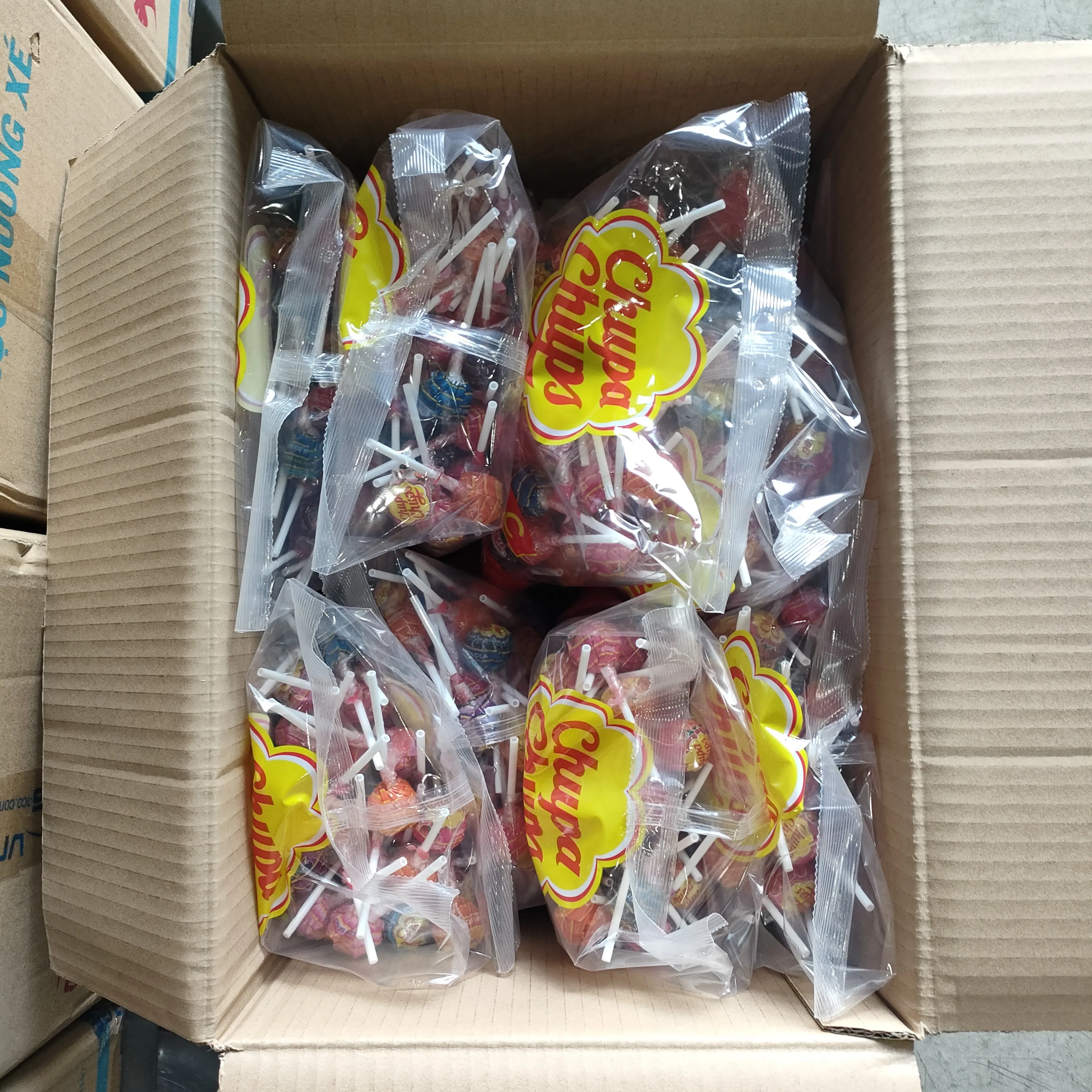 Wholesale Chupa Chup Lollipops Assorted Flavors 600g/ Vietnamese Chupa Chup Candy Lollipops Fruity Exporter
