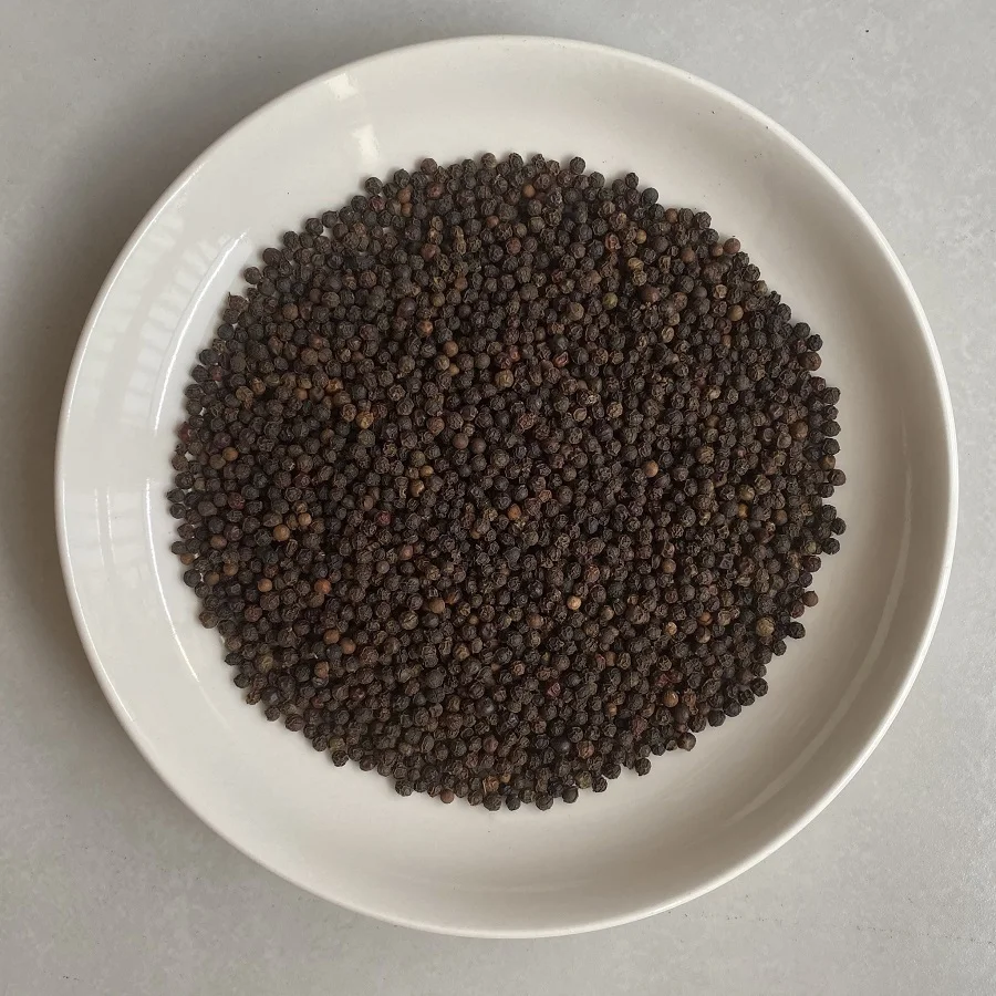 White pepper 500gl/ Black Pepper 550gl Fresh and Dry made from Viet Nam