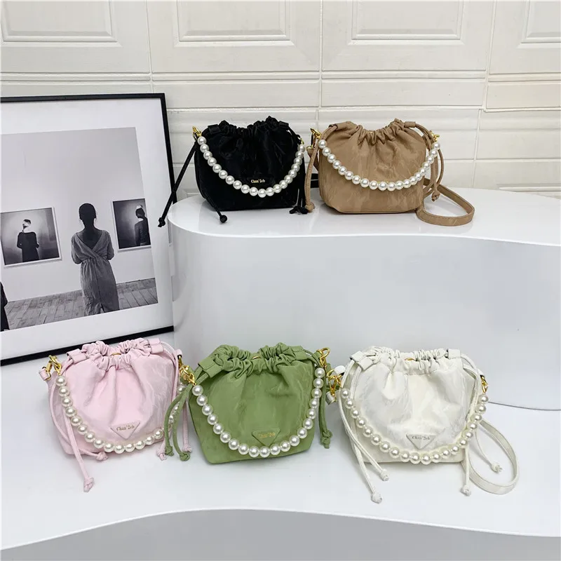 2024 Ladies Soft Leather Ruched Crossbody Shoulder Bags Pearl Clutch Purses with Lining Fashionable Portable PU for Summer