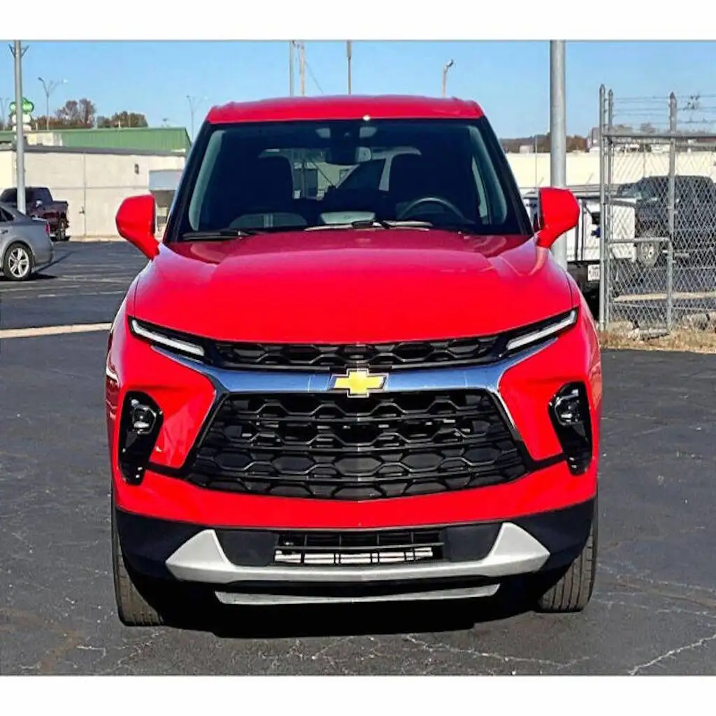 Идеальный и чистый 2023 Блейзер Chevrolet