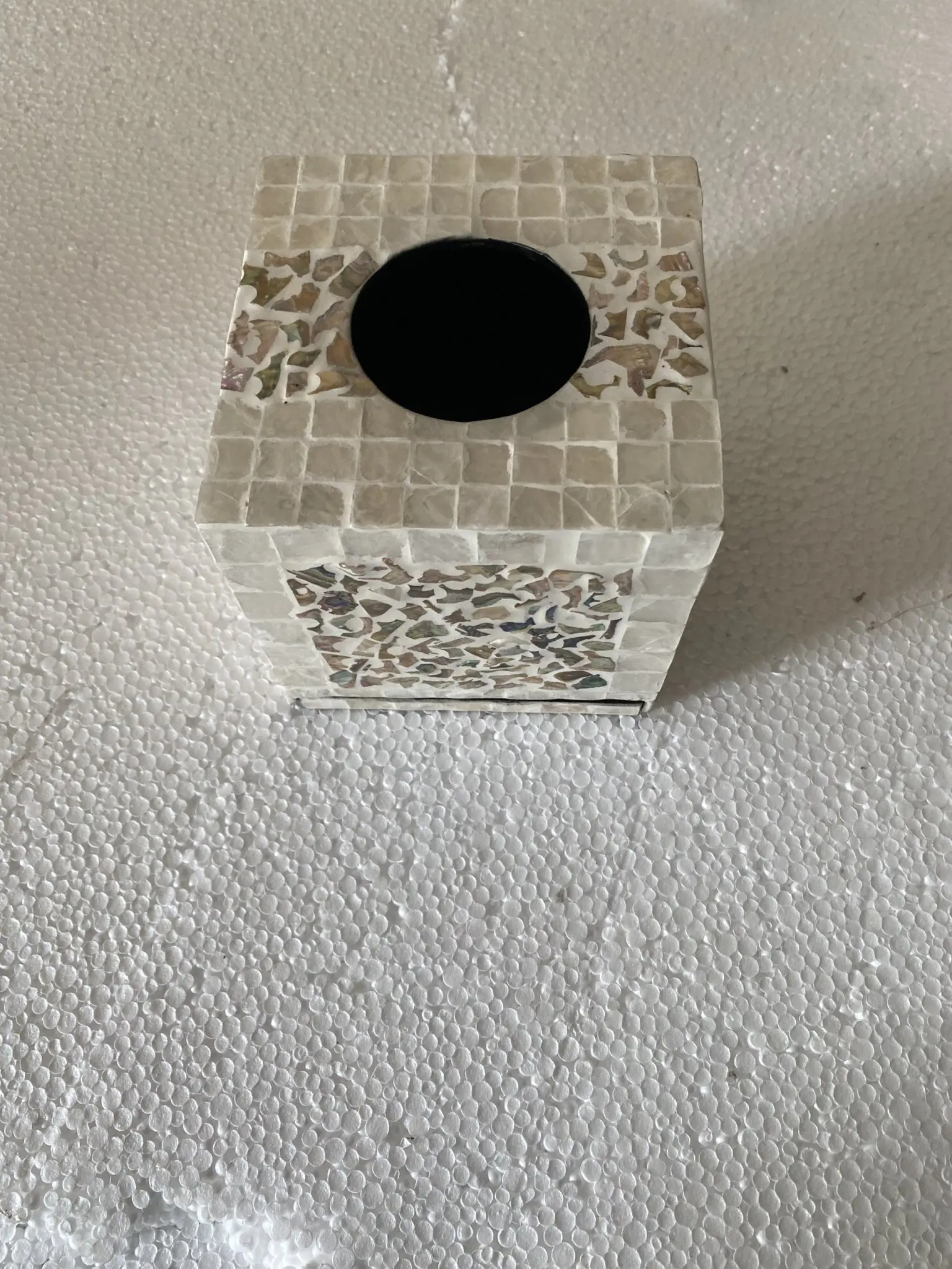 Durable Colorful OEM/ODM Decoration Home Using Wholesale Amazon Hot Product napkin box Lacquered Paper Box Made In Vietnam