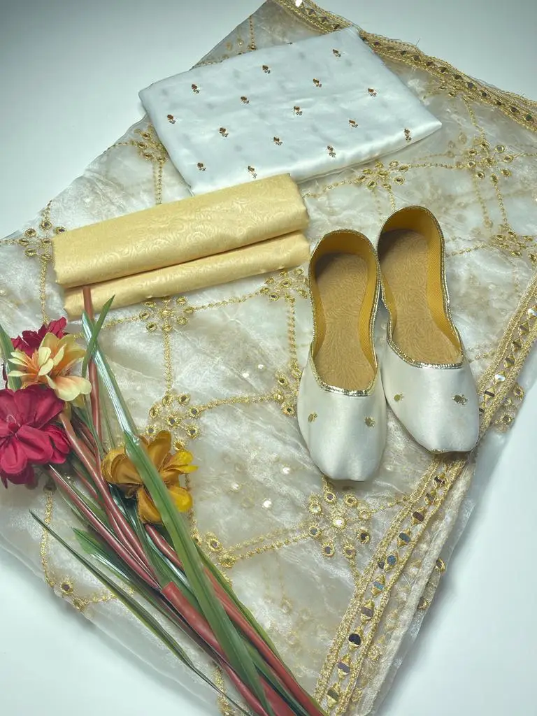 Ladies shalwar kameez customized dresses