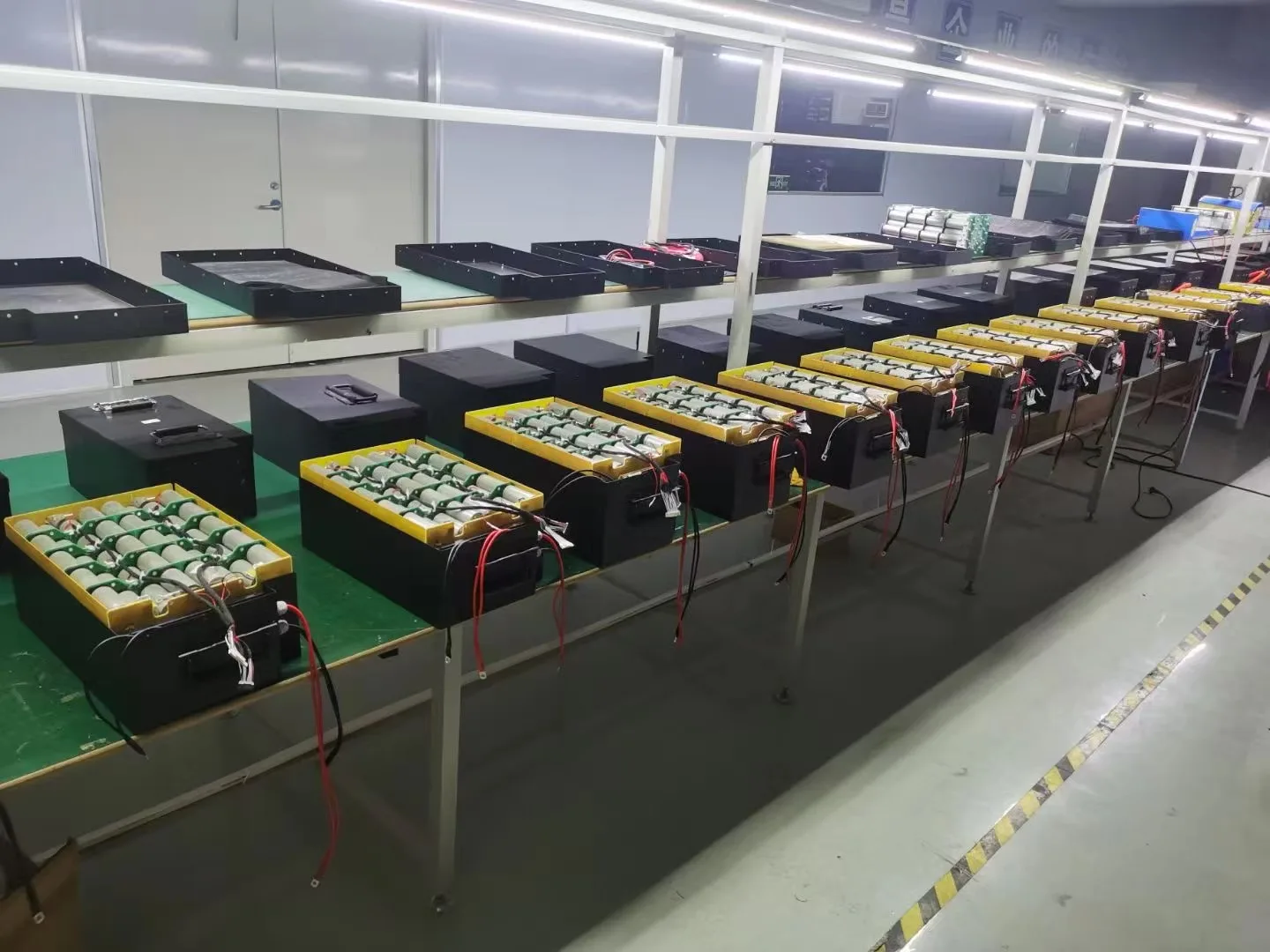 Factory Deep Cycle Customized Battery Lithium Ion Pack 60 volt lithium ion battery 60ah powerful battery for electric scooter