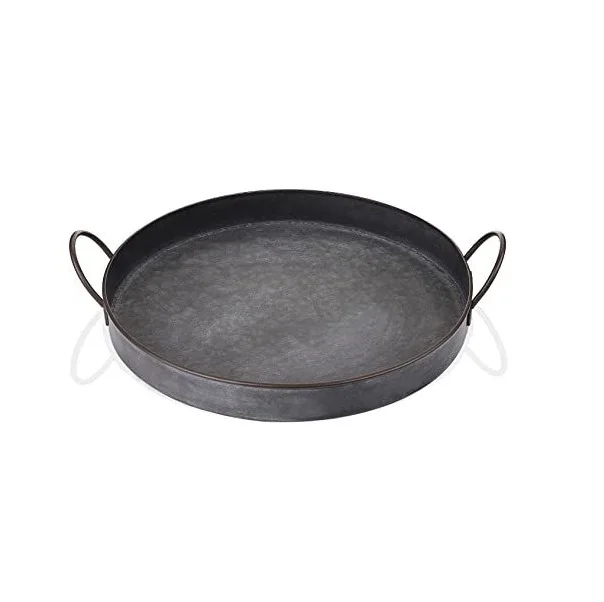 Официанты демонстрируют поднос для свадебного обслуживания и сервировочную посуду отеля дома металлический антикварный сервировки логотип заказчика