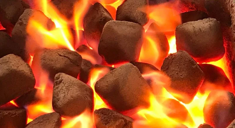 Easy Light Coconut Coal BBQ Charcoal Pillow Charcoal Briquettes For Netherlands