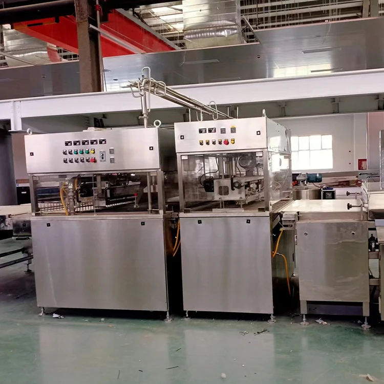 Automatic Cake & Donut Coating Chocolate Making Machine Chocolate Enrobing Equipment for Sale