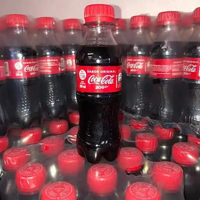 Coca Cola безалкогольный напиток-диетическая Кока-Кола 300 мл 1 5 л 330 500 Коксовые бутылки и банки