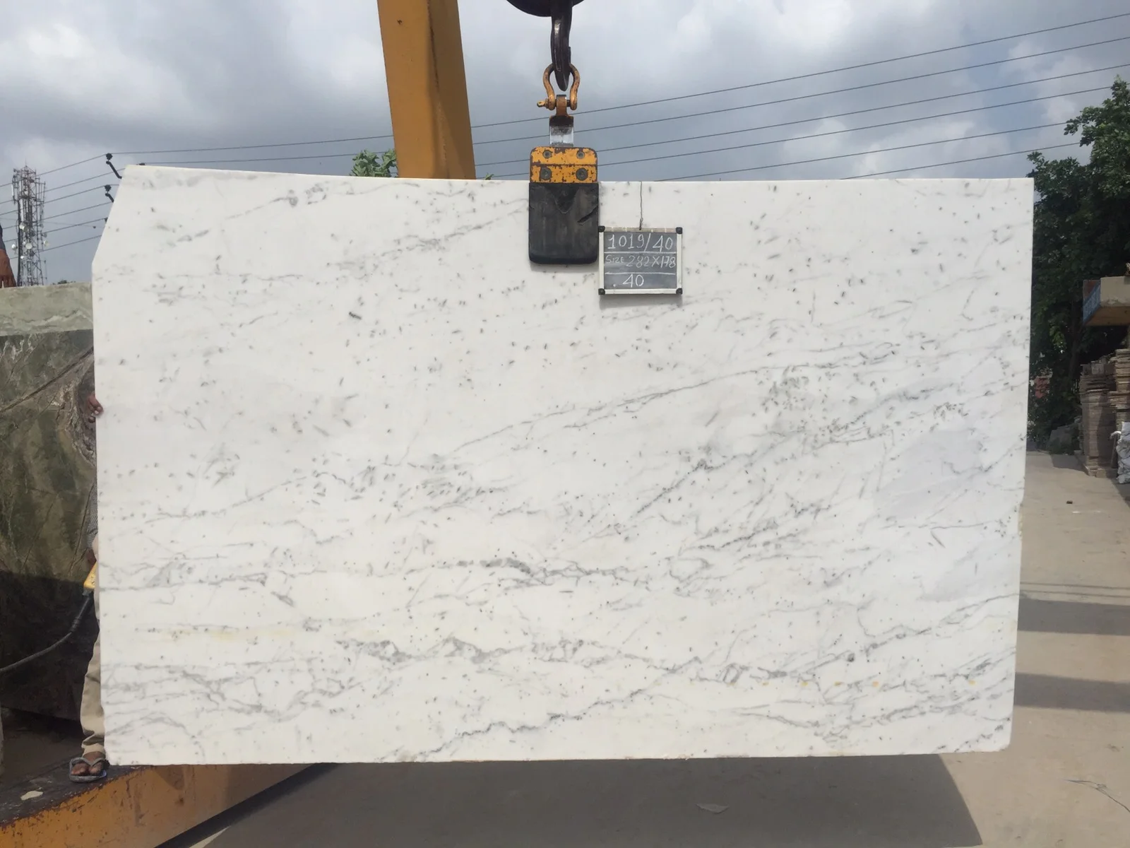 Pista White Marble