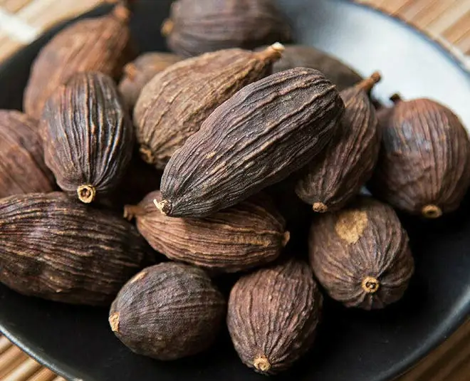 Dried Black Cardamom Seeds for Sale Good Quality Factory Price Indian Single Herbs & Spices,single Herbs & Spices Elongated