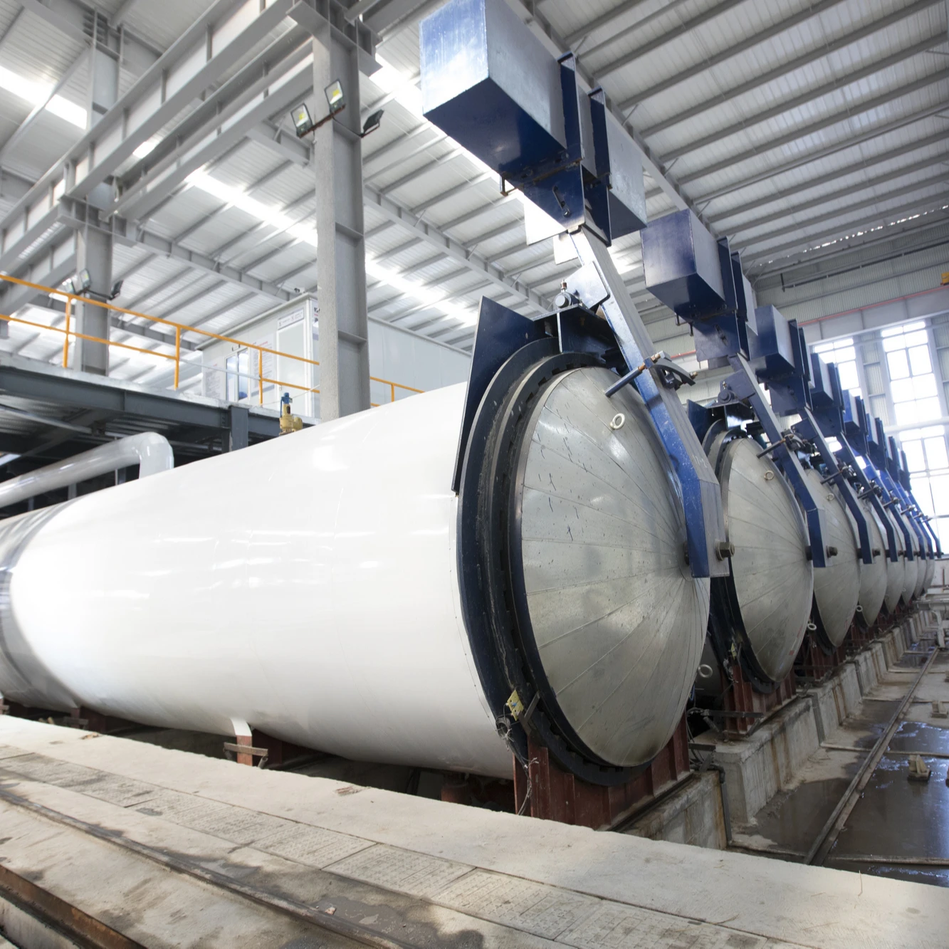 Цена машины для производства кирпича в Тайланде годового производства 300000 м3