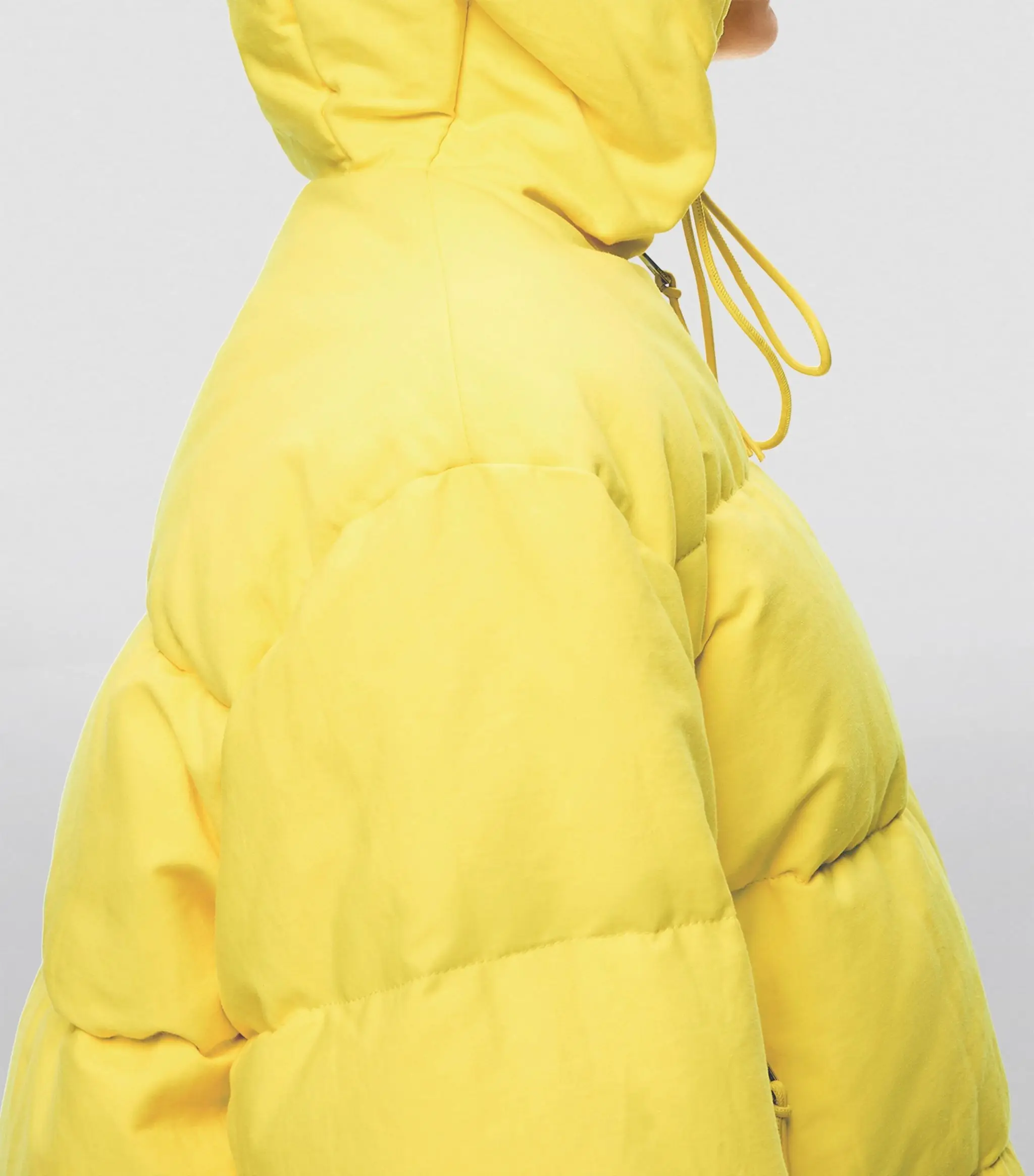 Customized Logo Puffy Padded Short Puff Jacket Winter Windproof Hooded Puffer Coat Men Women Yellow Color Safari Jacket Style