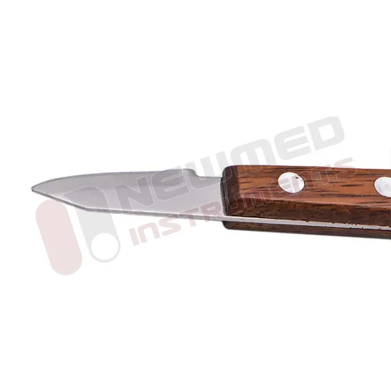 Зубной шпатель с деревянной ручкой