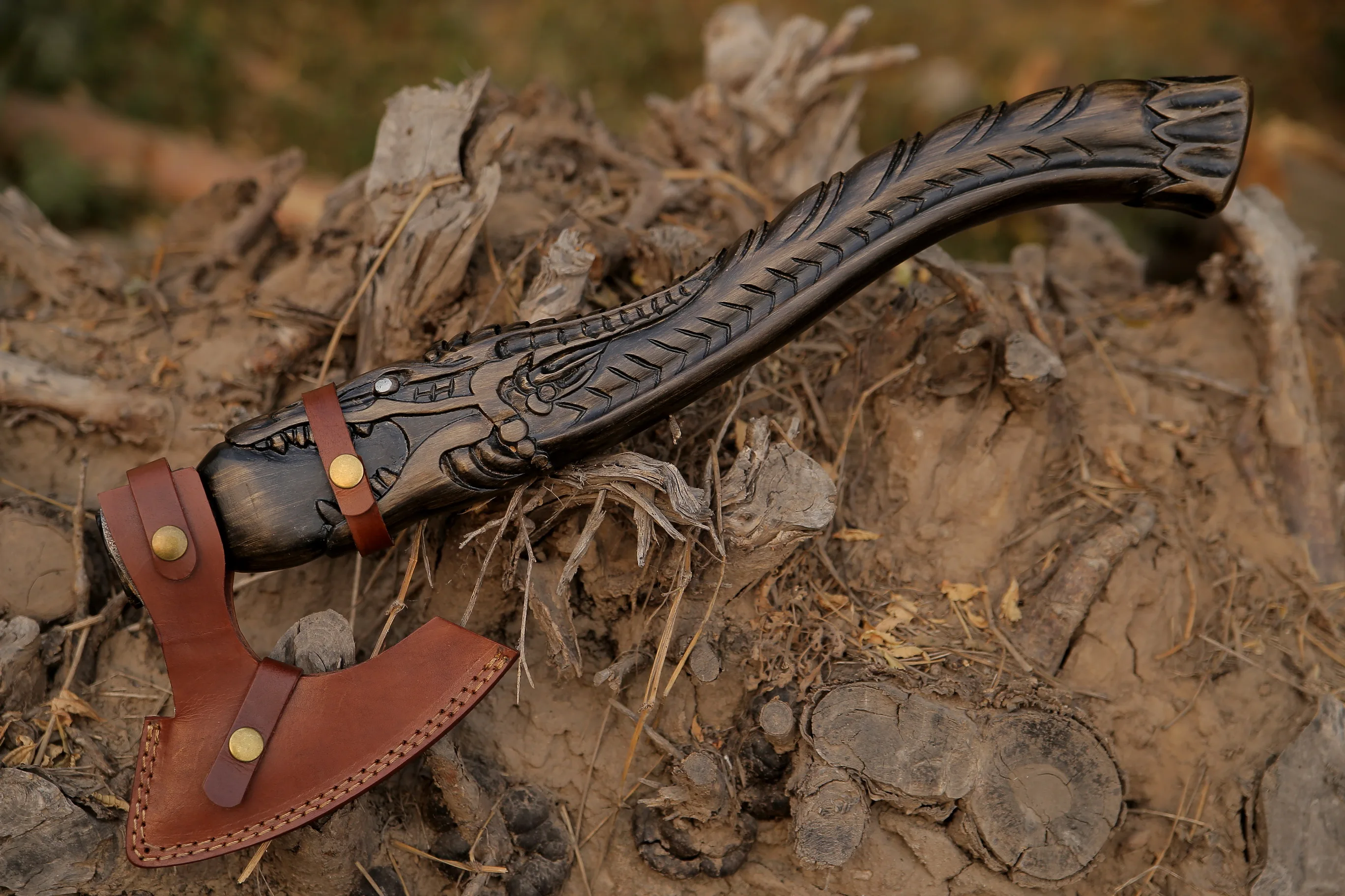 Hot Selling High Quality Viking Axes Hand Forged Engraved Handle High Carbon Steel Etched Blade Camping Tomahawk Hatchet Axe