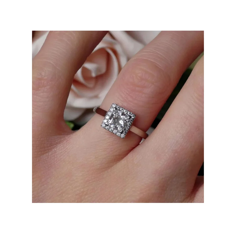 Latest Design 1.00ct Princess Cut Moissanite Engagement Ring Set with 14 Rose Gold Fine Jewelry Rings