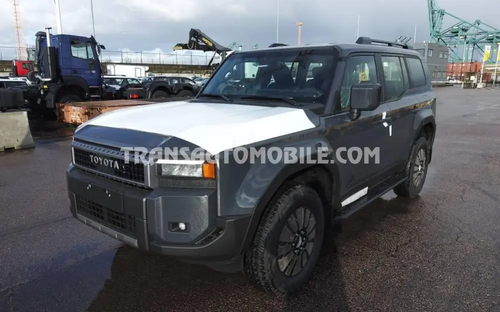 4x4 Toyota Land Cruiser P 250 TX Абсолютно Новый 2 7 л бензиновый автоматический 7-местный привод AWD Задняя Кожа никогда не регистрировалась 3260
