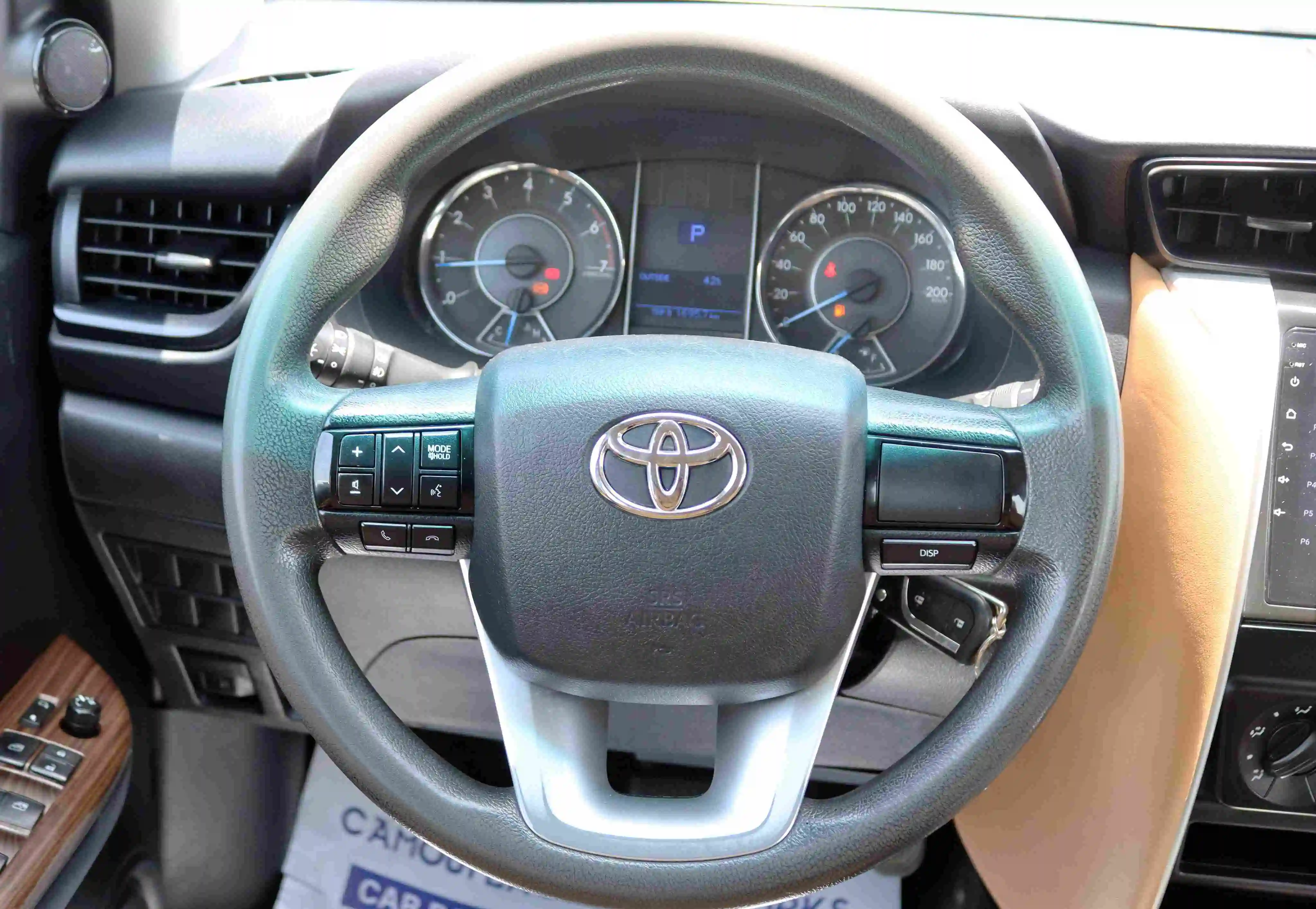 Самая популярная распродажа T0Y0TA FORTUNER 2.7L 2016 черный