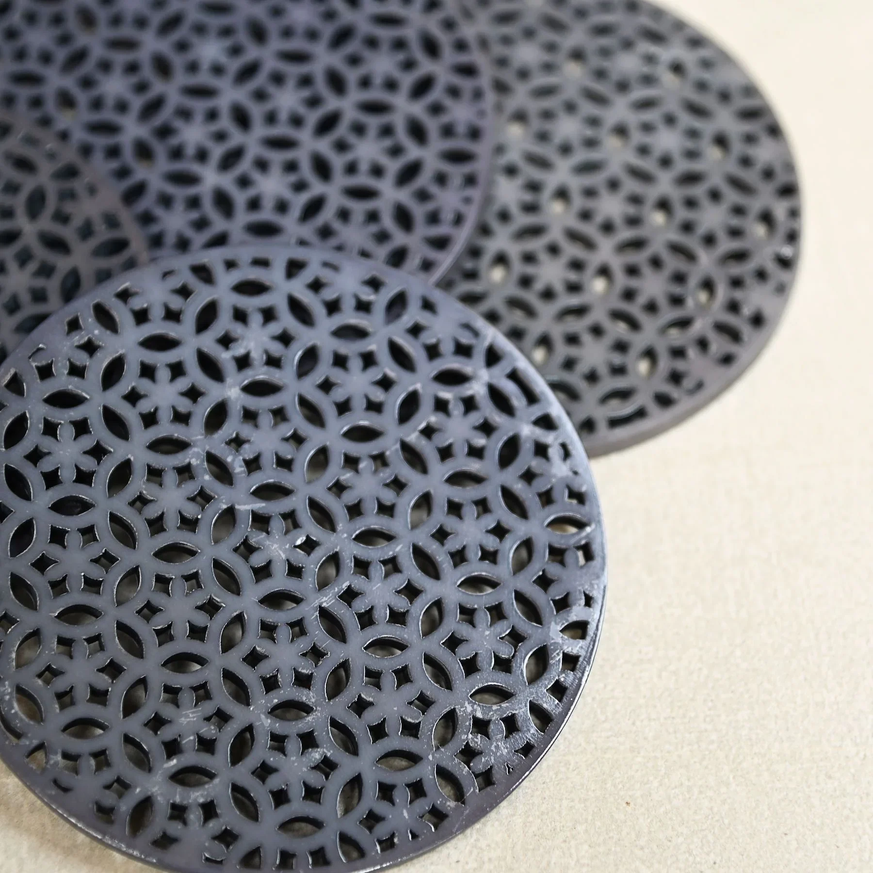 Laser Cutting Handicrafts Wood MDF Tea Coaster Handmade Black Coffee Cup Coaster Drink Resin Tea Free Coasters From India