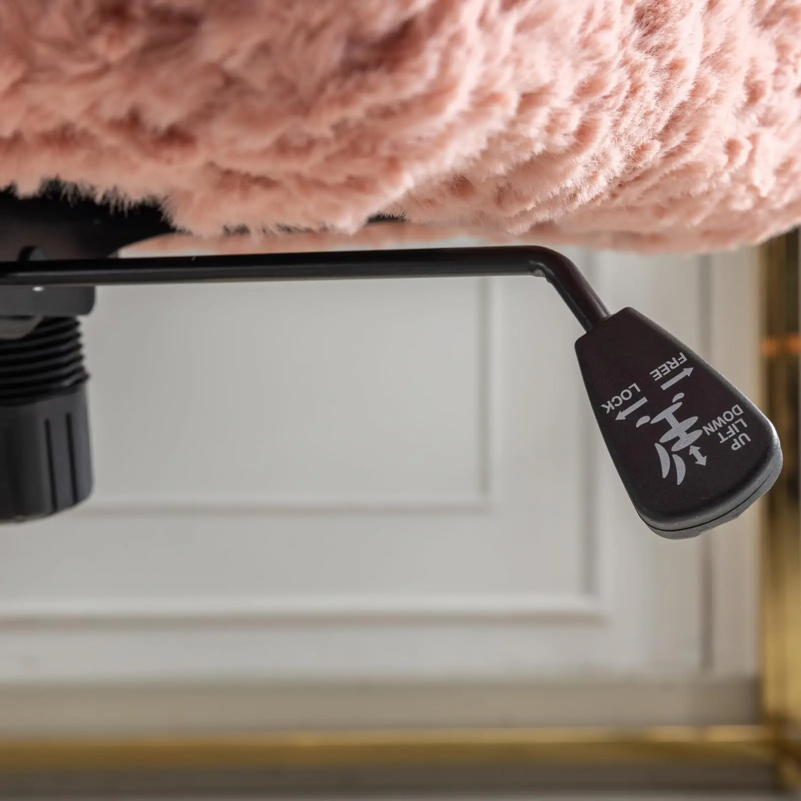 Pink Dressing Table Faux Fur Pink and Gold Fluffy Modern Luxury Leather Executive Ergonomic Office Chair