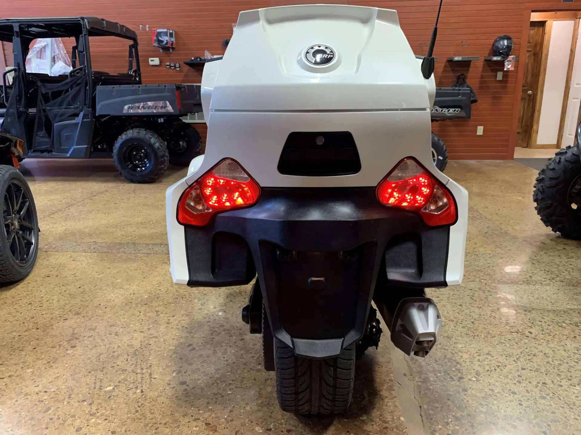 2017 2018 2019 2020 Hot Sale CanAmssi Spyder RT SE6 Trike Electric Tricycle