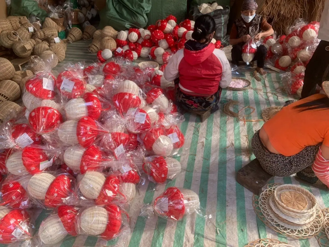 Hot Sale 2-Tone Rattan Mushroom House Rattan Cute Doll House Storage Basket Kids Toys Wholesale Supplier Vietnam Handwoven