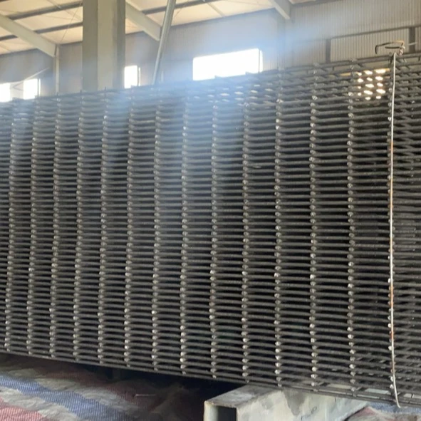 4mm diameter welded mesh panel 50mm x 50mm mesh size 2m x 4m from the manufacturer in Vietnam
