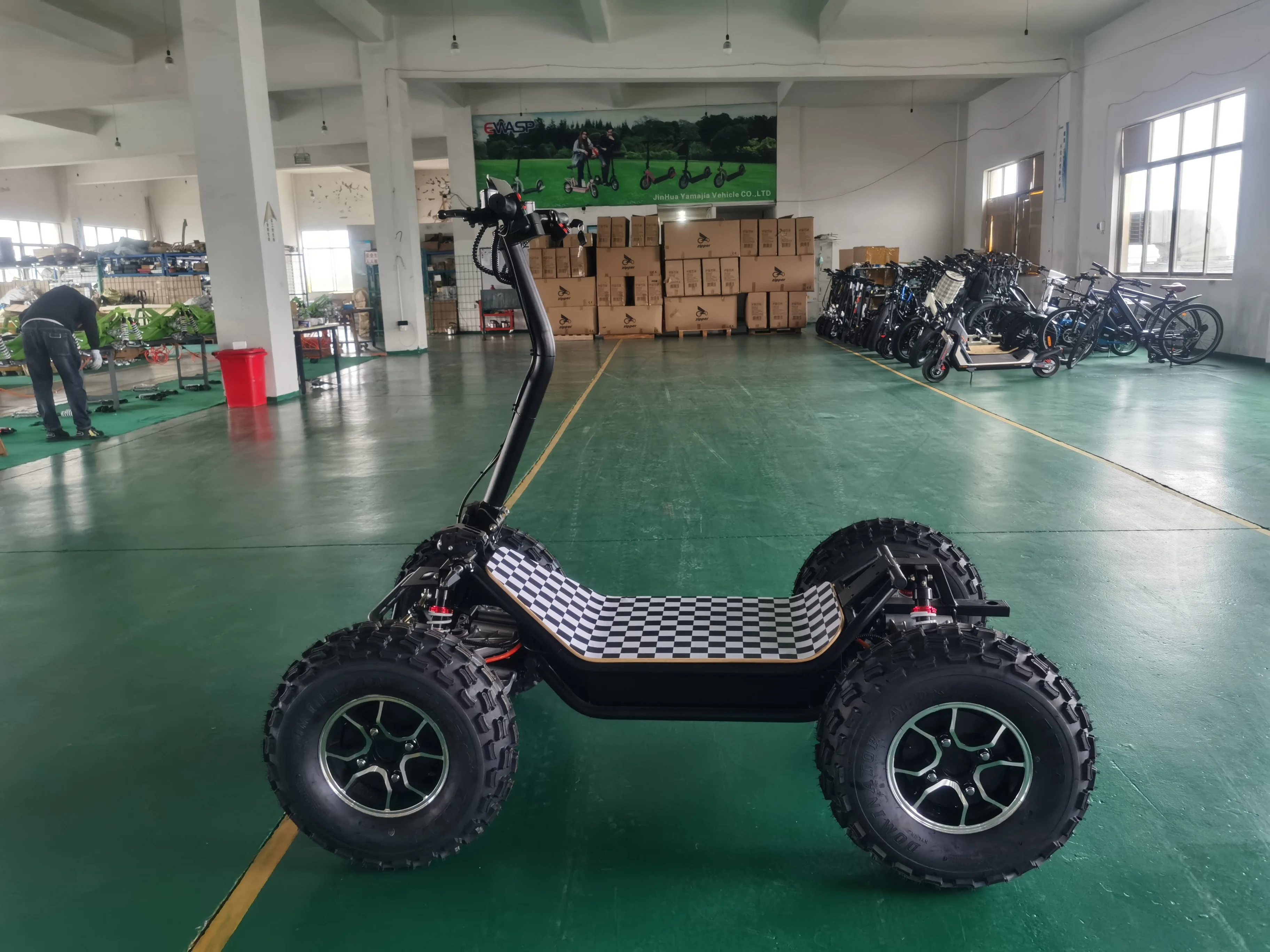 Electric 60V 4 Wheels Electronic Macpherson Independent Suspension, Made from Aluminum Alloy Four Wheel Disc Brake 60 Km/h 5-6 H