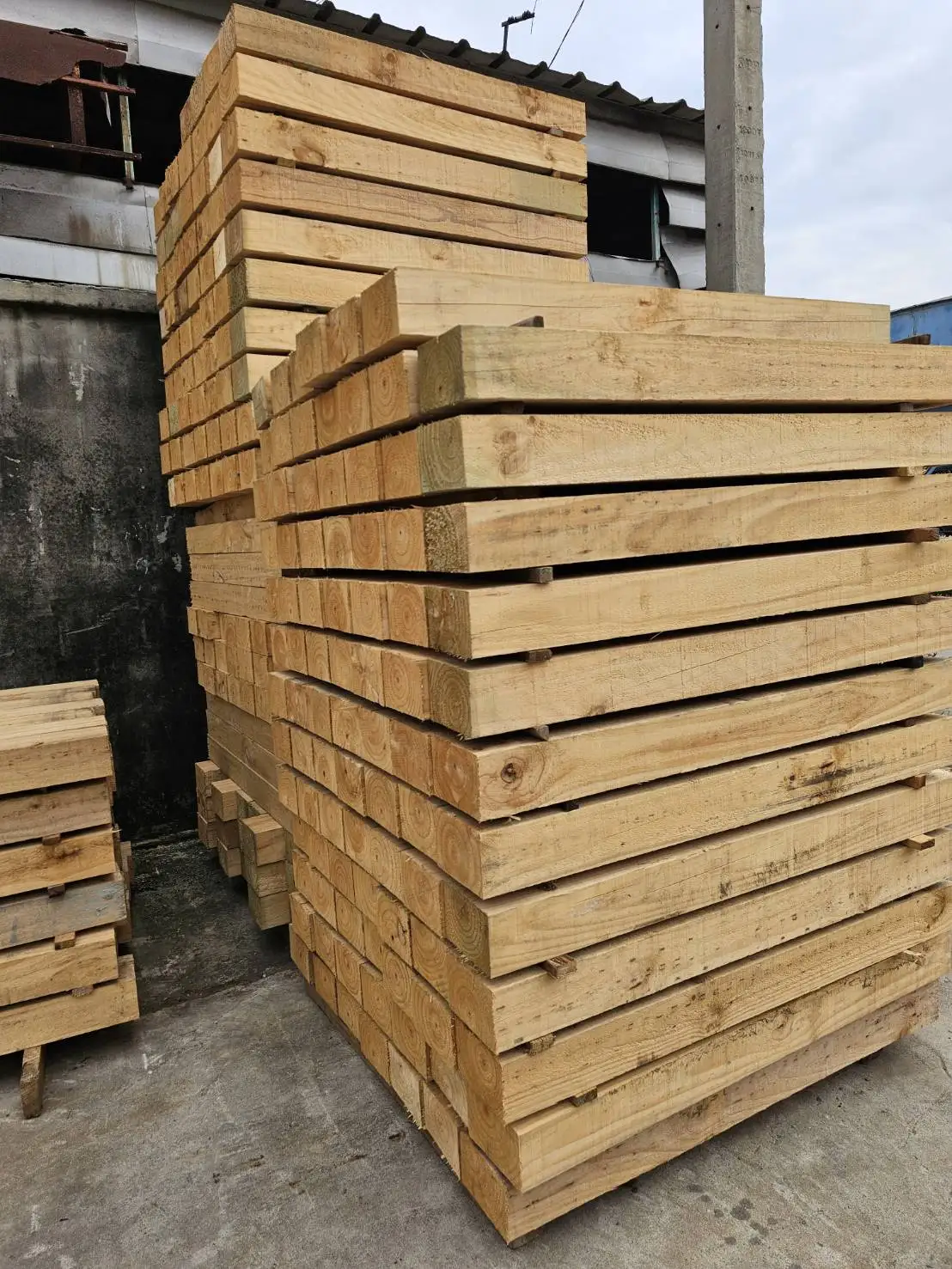 Кедр/Дуглас/сосна 2x4x10 деревянный многоцелевой дом декоративная деревянная конструкция Таиланд