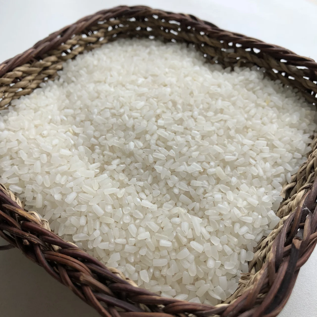 Reasonable Price Wholesale Variety 504 15% Broken Rice 6.20mm Agriculture Long Grain Dried Style vietnam white rice