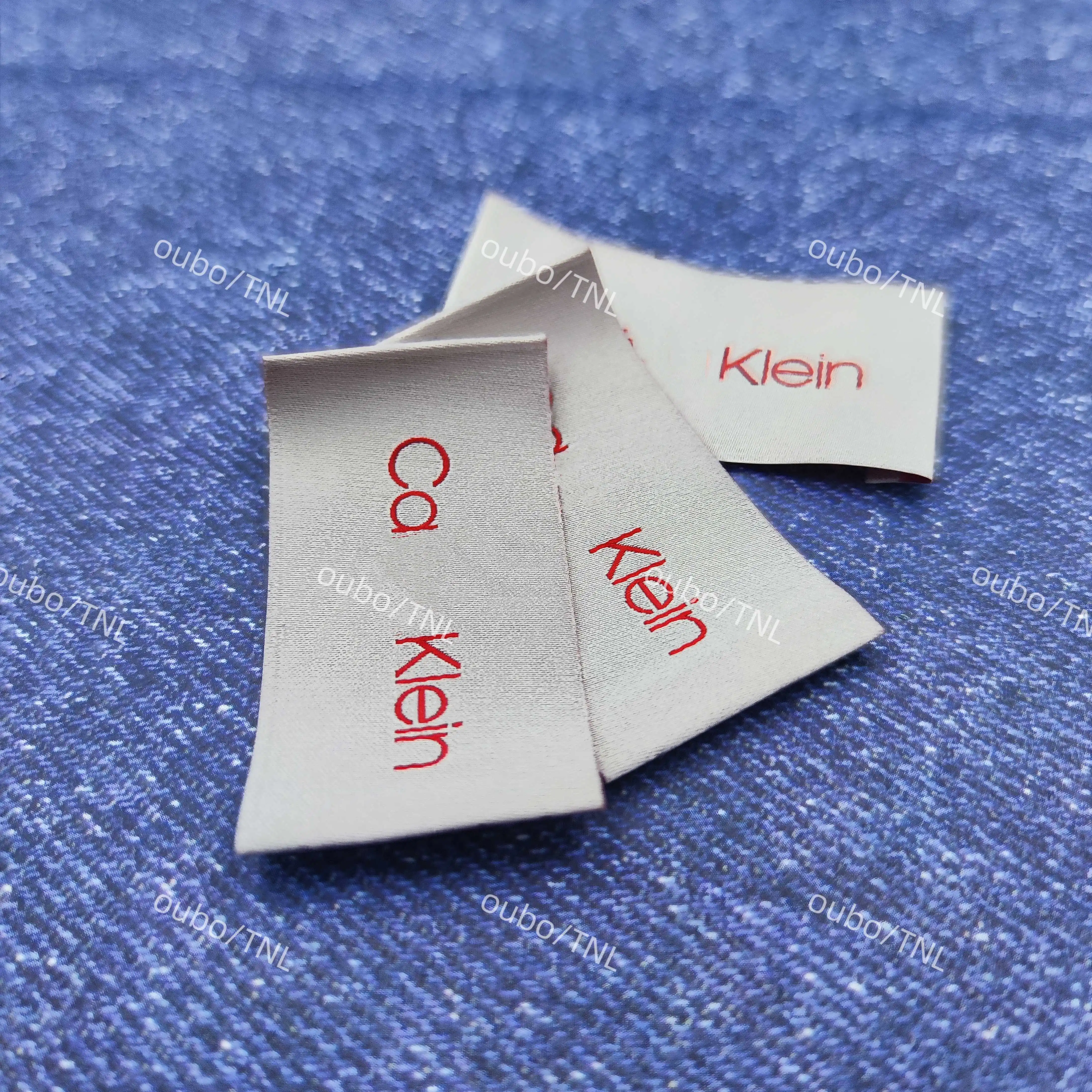 Customized Labels Machine woven clothing labels Fashion woven clothing satin labels Fabric logo can be used as a clothing tag