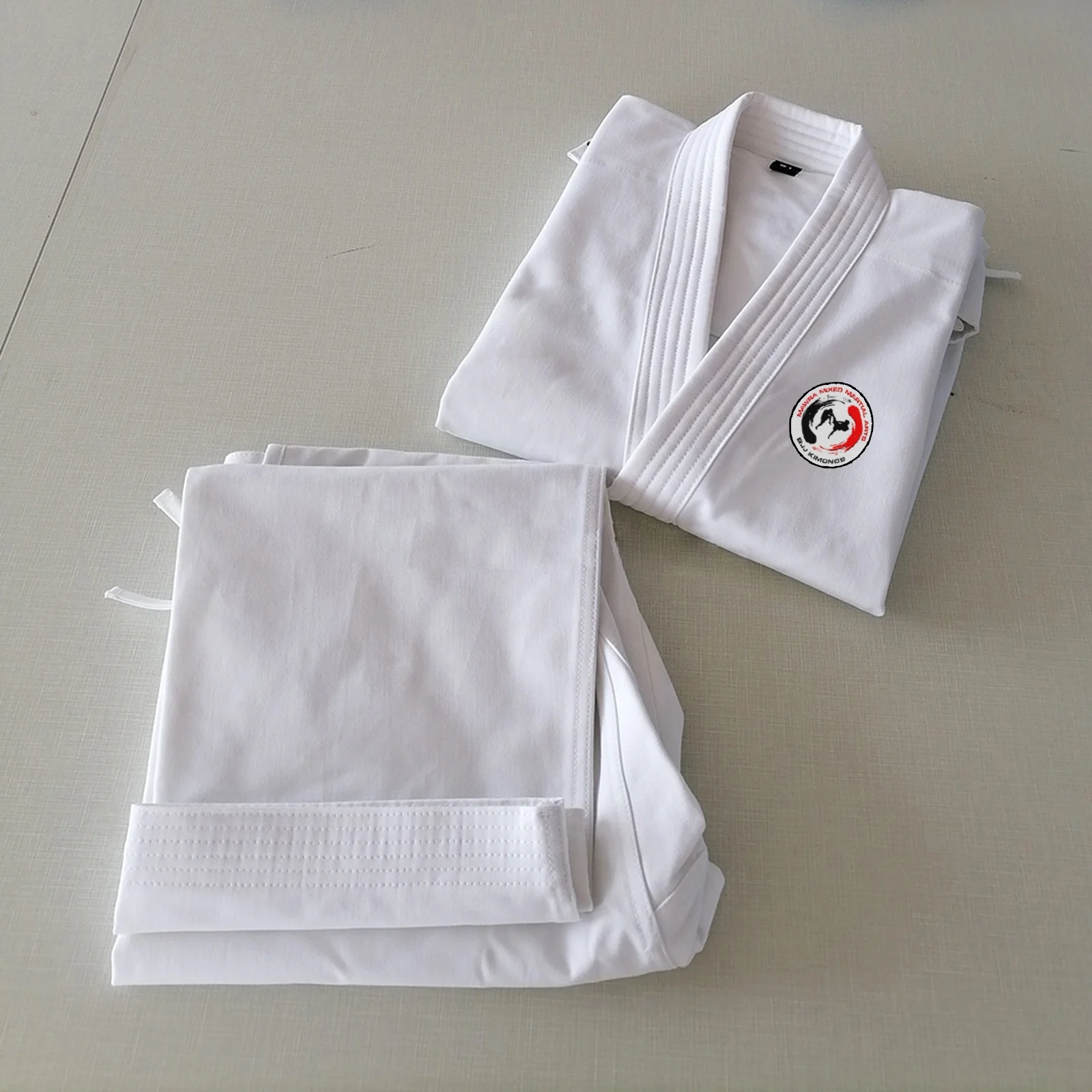 Wholesale Karate Uniform Skin-Friendly 100% Pakistan Cotton White Karate Belt Gi Custom Karate Martial Arts Training Wears
