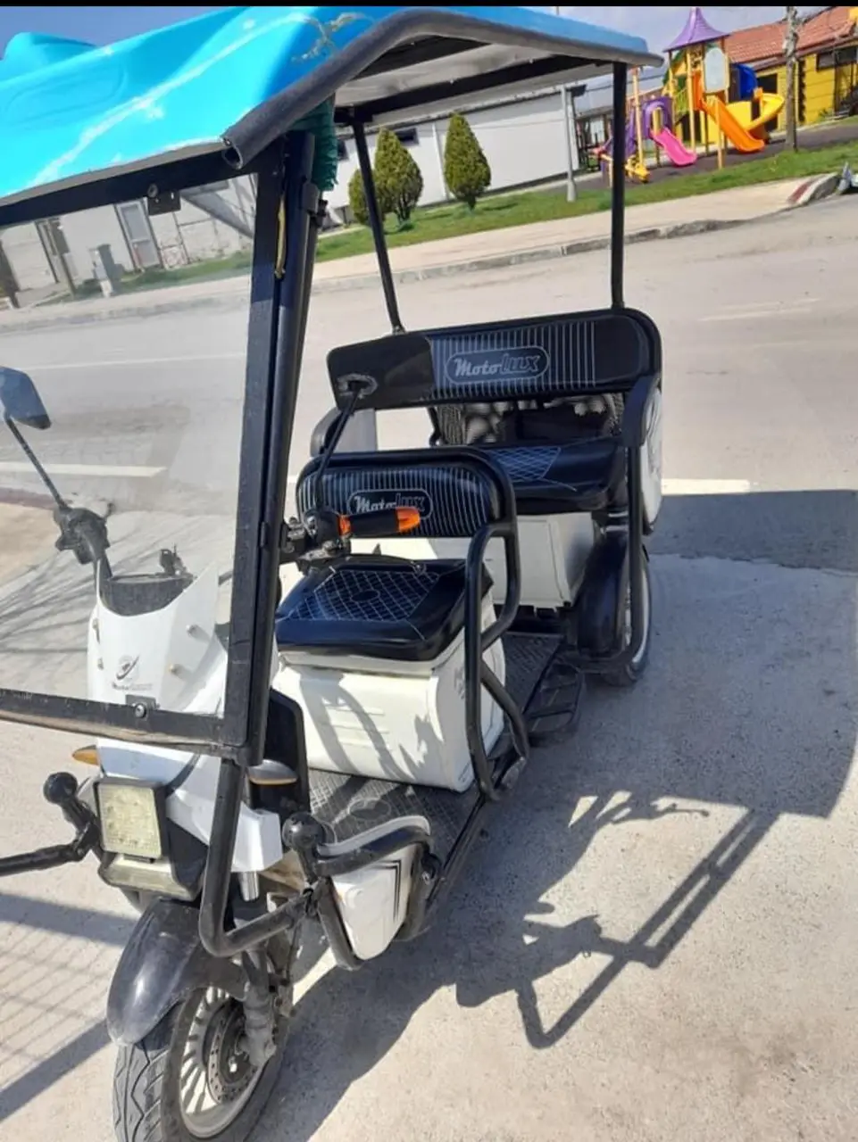 BEST QUALITY ELECTRIC GOLF CARTS 2,4  SEATER GOLF CARS FROM USA
