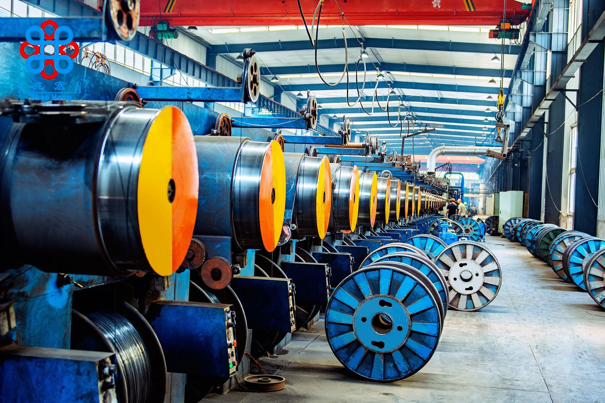 Завод Горячая окунутая гальванизированная стальная проволока катушки и шурупов из стальных прутков с низким содержанием углерода Alambre niple