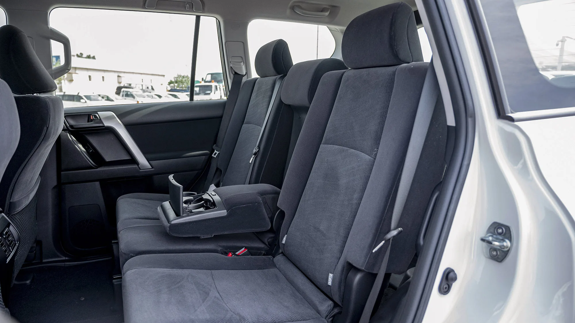 Задняя шина 2023 TOYOTA PRADO TXL 2.8D