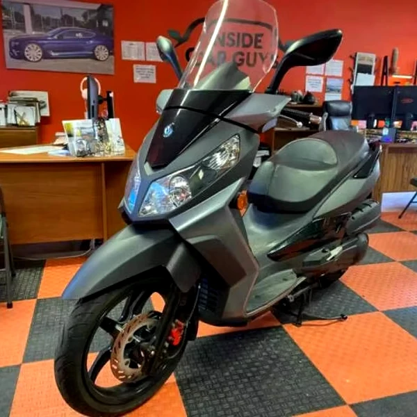 Новый 2013 S-y-m Cit-yco-m 300i