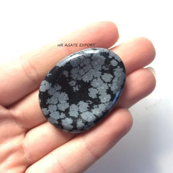Rose Quartz Natural Stone Healing Worry Stone Crystal Energy Best Quality Quartz Thumb Stone