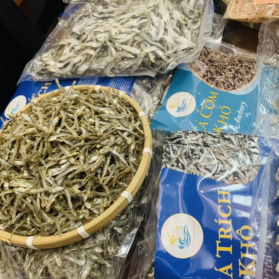 Top Grade Dried Squid Naturally Rich Flavored Anchovy for Snacks and Gourmet Dishes Boxed and Fried Available for Bulk Export