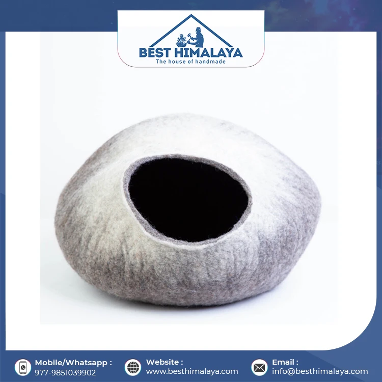 Luxurious Handmade Wool Cat Cave for Cozy Indoor Naps: Crafted from premium quality wool, this eco-friendly cat house