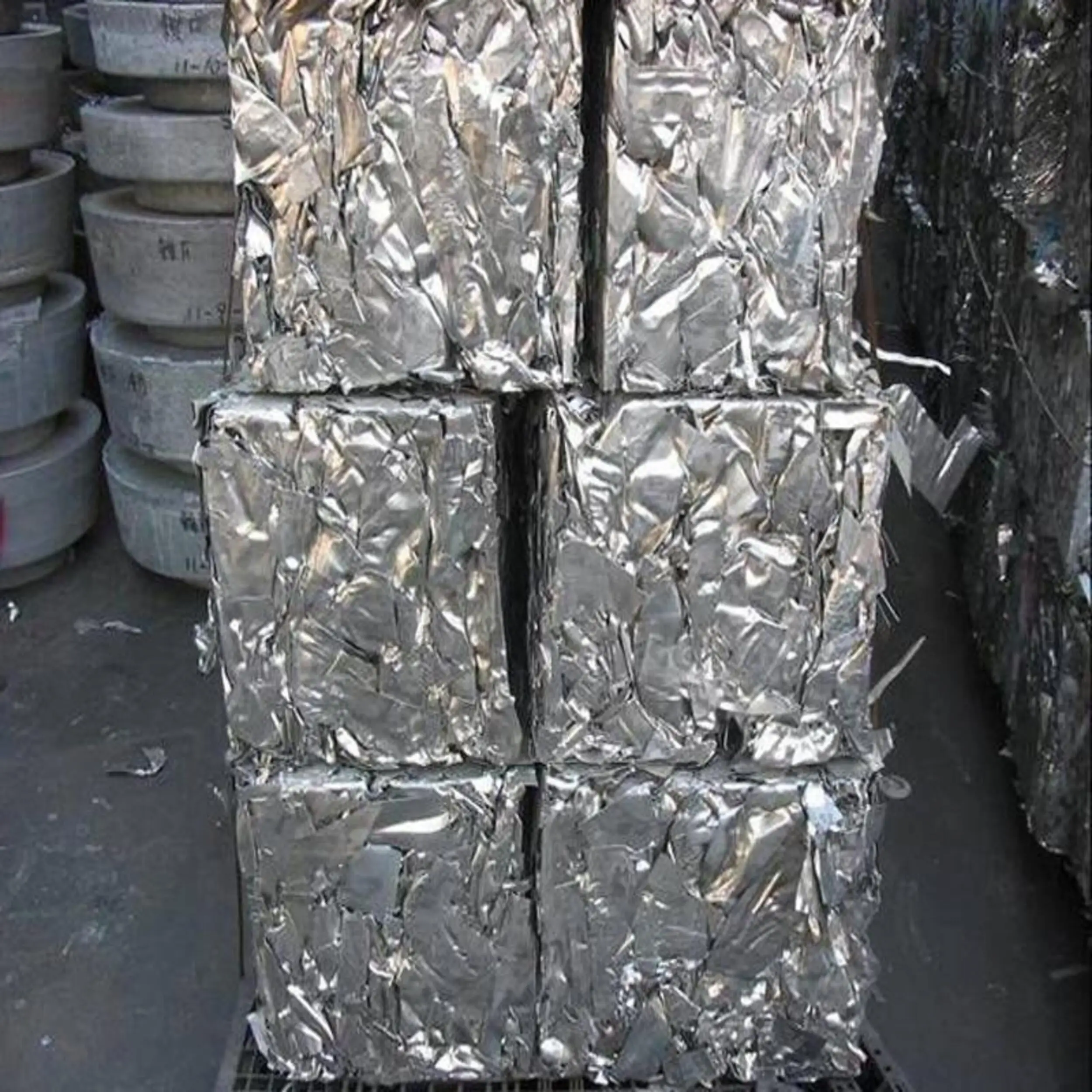 6063 Aluminium Extrusion Scrap For Sale/ Wholesale Scrap Metal Aluminium Extrusion Scrap 6061 6063