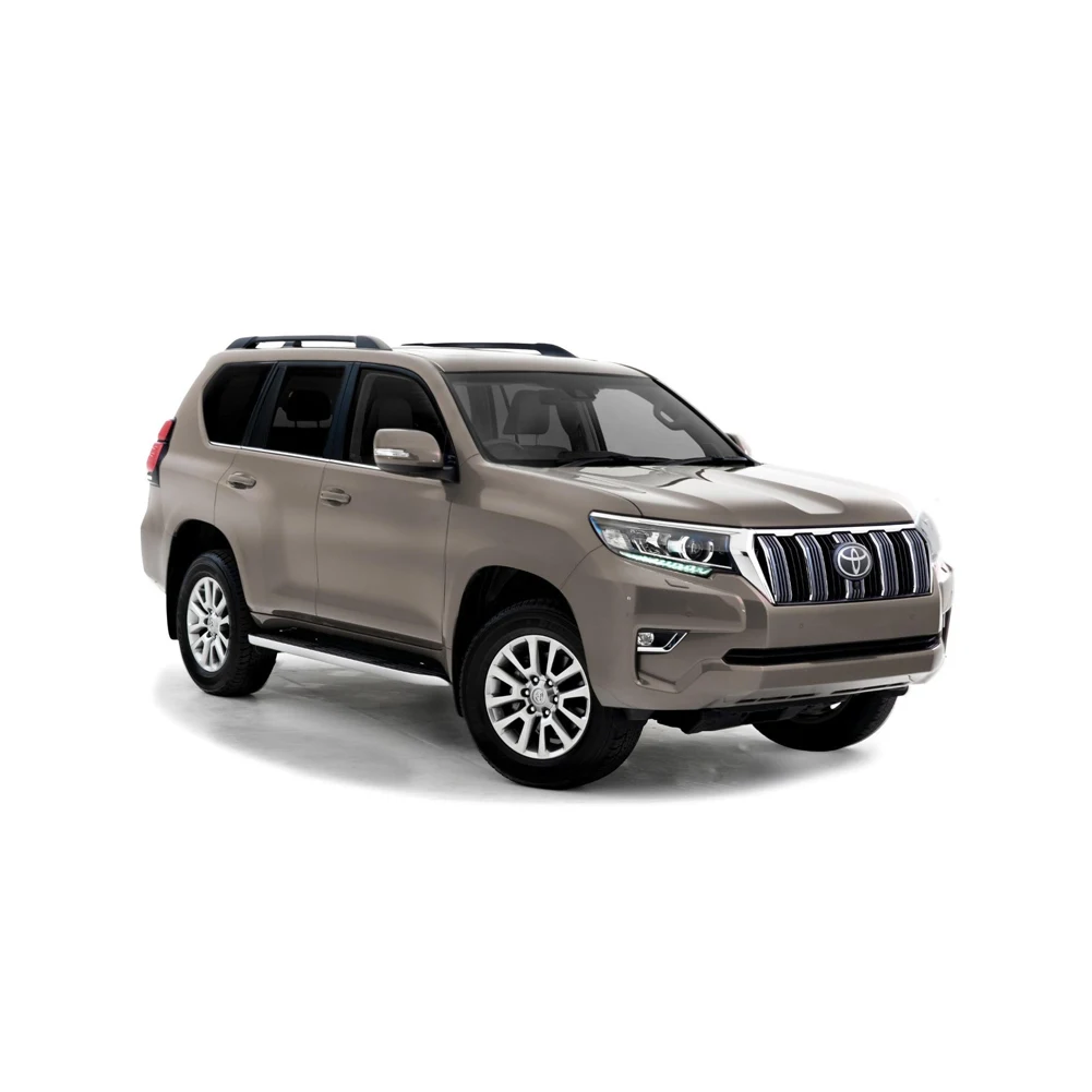 Элегантный внешний дизайн Toyota Prado выделяется на дороге