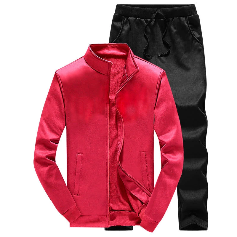 Customized low MOQ Men Outdoors Training outfit Tracksuits From Pakistan Fully Customized Design Wholesale Cheap Prices