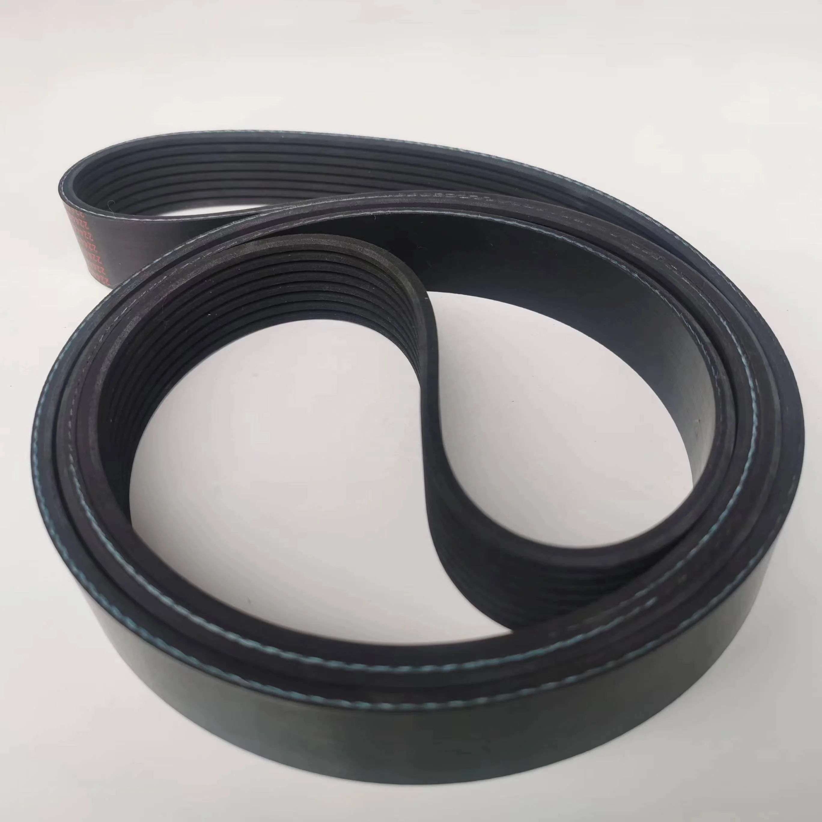 High Quality Diesel Engine Fan Belt 8PK2100 For Cummins/Yuchai  Engine Fan Belt