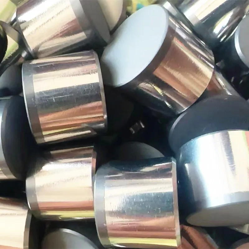 1306 PDC cutters for water well drilling bits