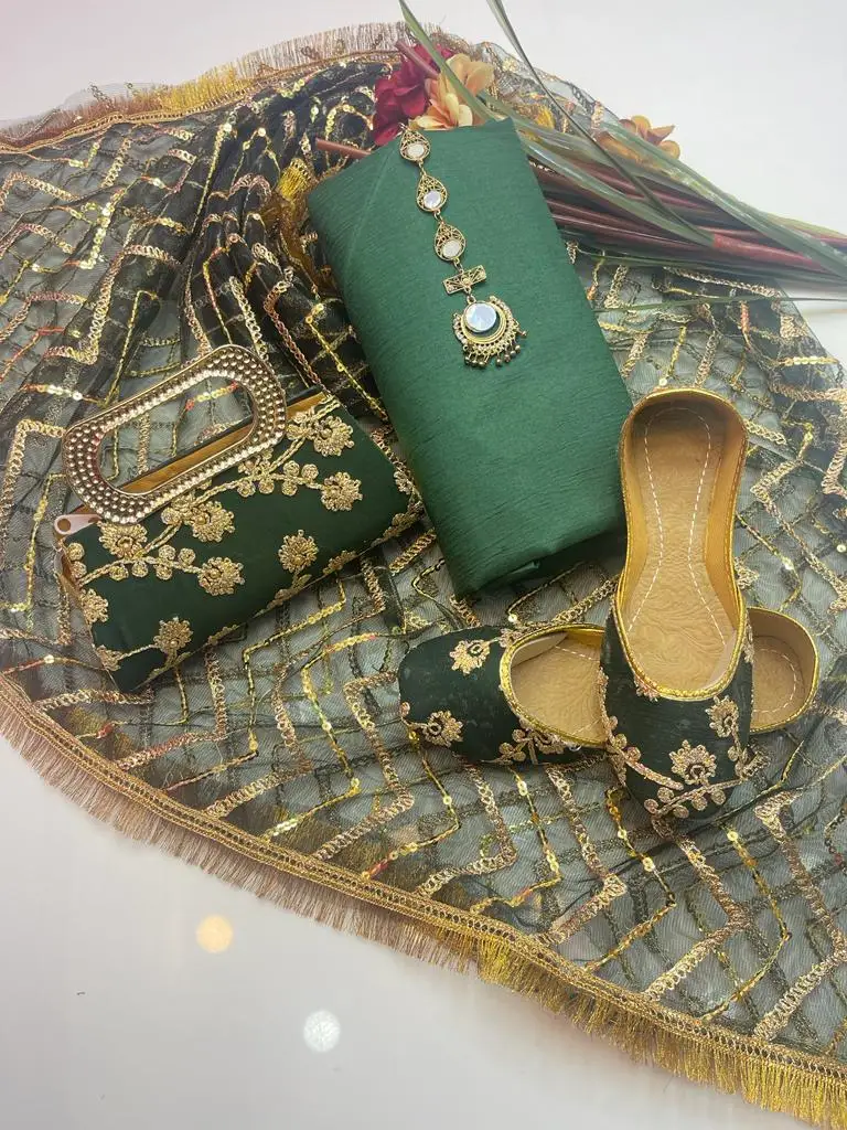 Ladies shalwar kameez customized dresses