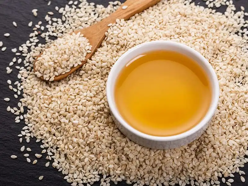 cooking-sesame-oil.jpg