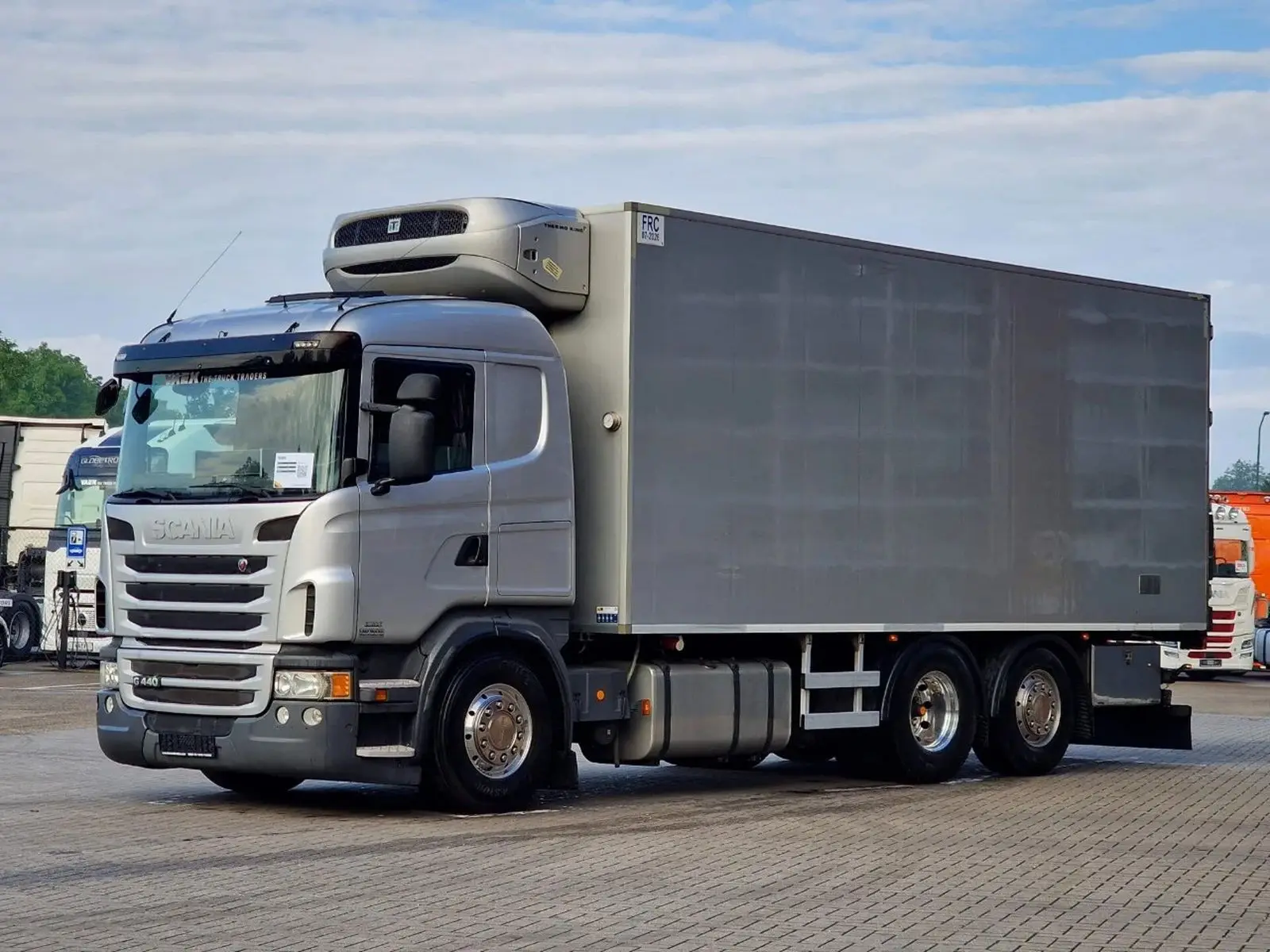 Бесплатная доставка самосвал грузовик SCA NIA G440 Thermoking евро 6 2013 6x2*4 Автоматическая коробка передач рефрижератор