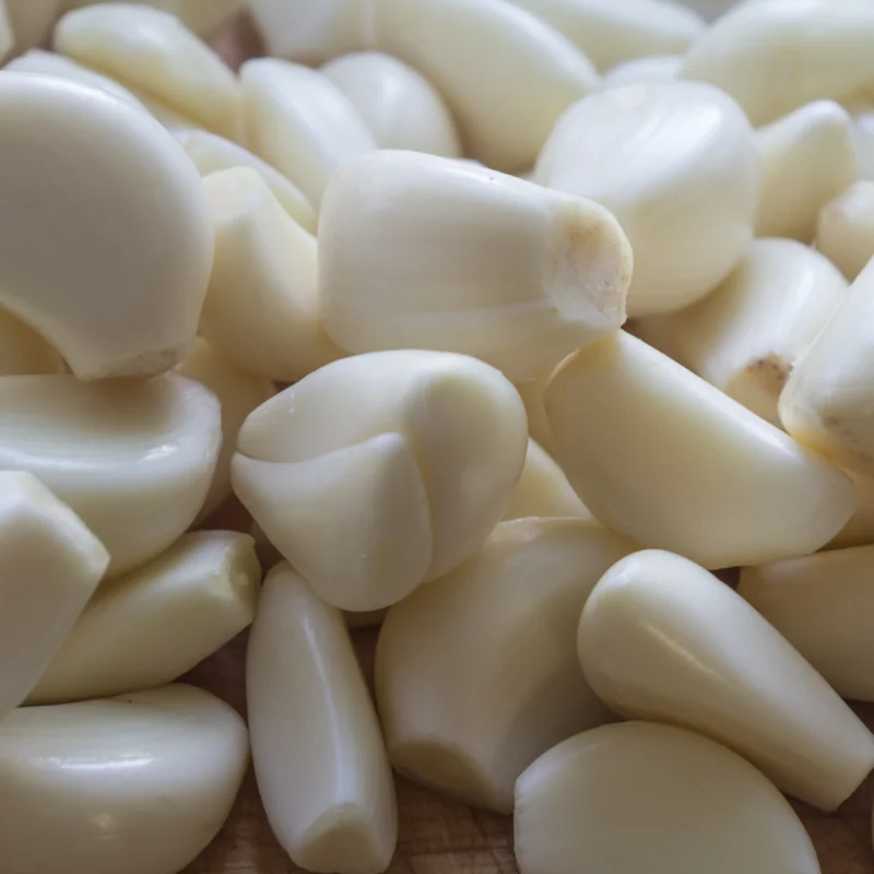 Wholesale Peeled Fresh Garlic High Quality Vietnamese Fresh Peeled Garlic Best Price For Export Packing 1kg